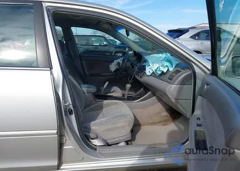 2003 Toyota Camry Le из США, поврежденный, VIN 4T1BE32K93U139711